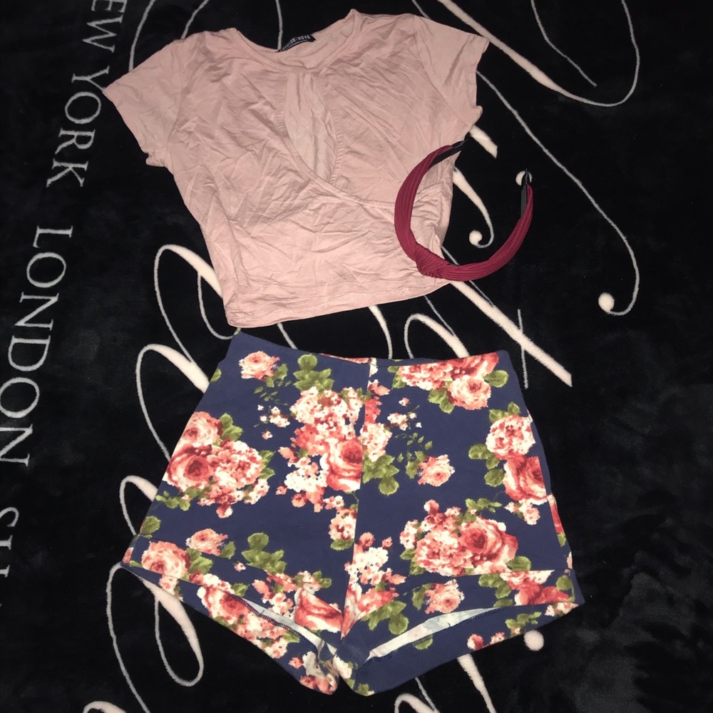 Sexy cropped shirt with shorts outfit